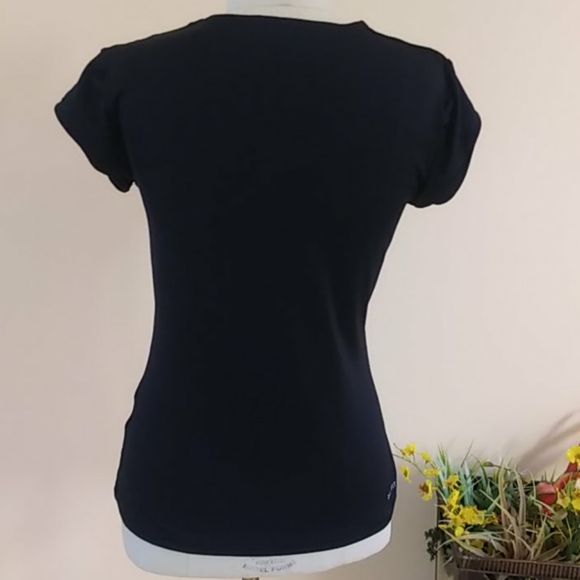 Nike Top. - Picture 2 of 7